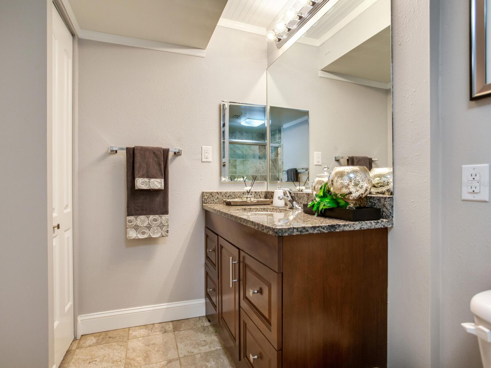 660 ISLAND WAY #202 — photo 34