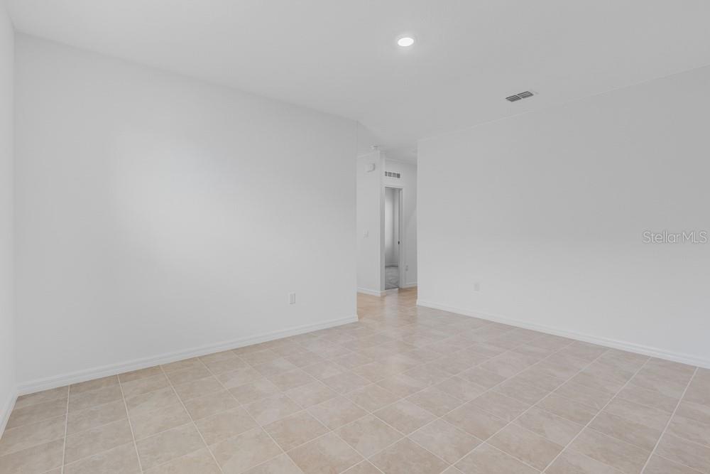 13836 SHELLMORE AVE — photo 12