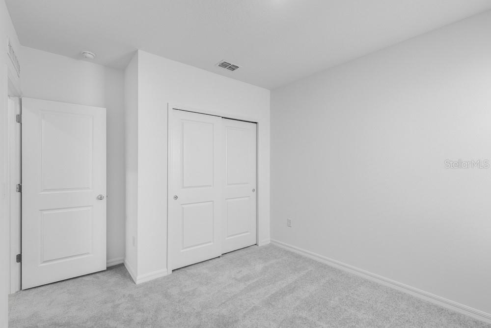 13836 SHELLMORE AVE — photo 16