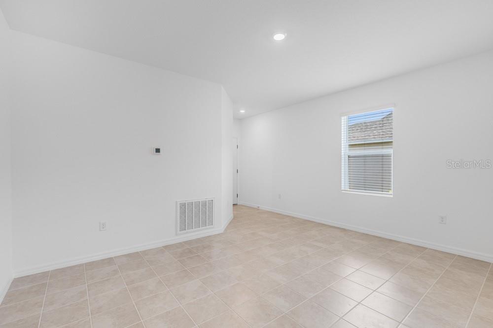 13836 SHELLMORE AVE — photo 20