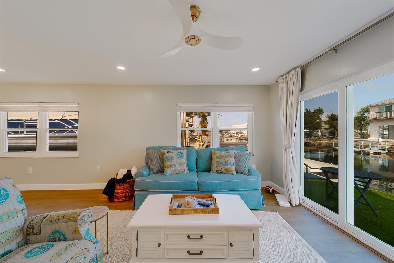 6403 LONNIE LEE LN — photo 4