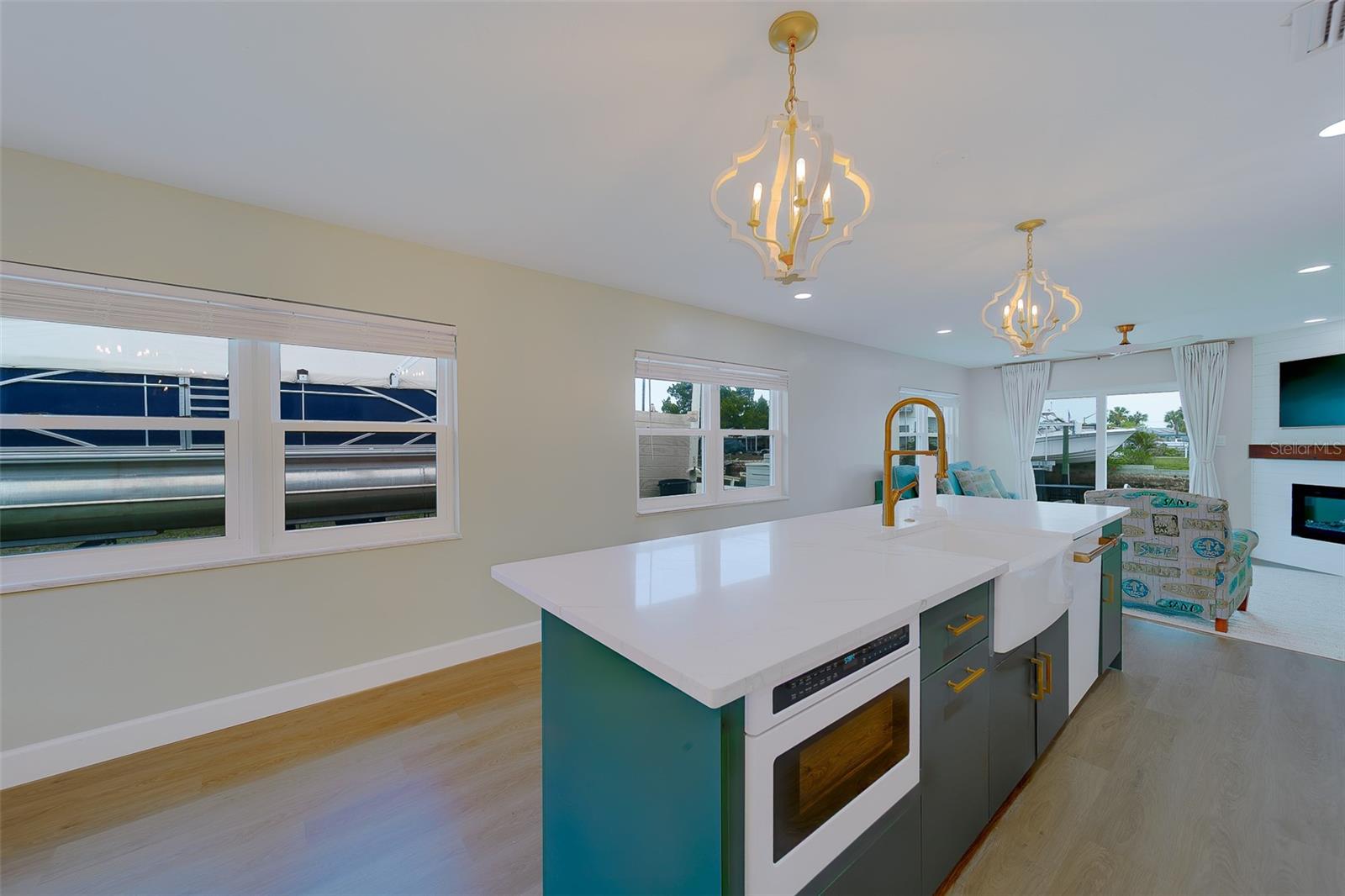 6403 LONNIE LEE LN — photo 13