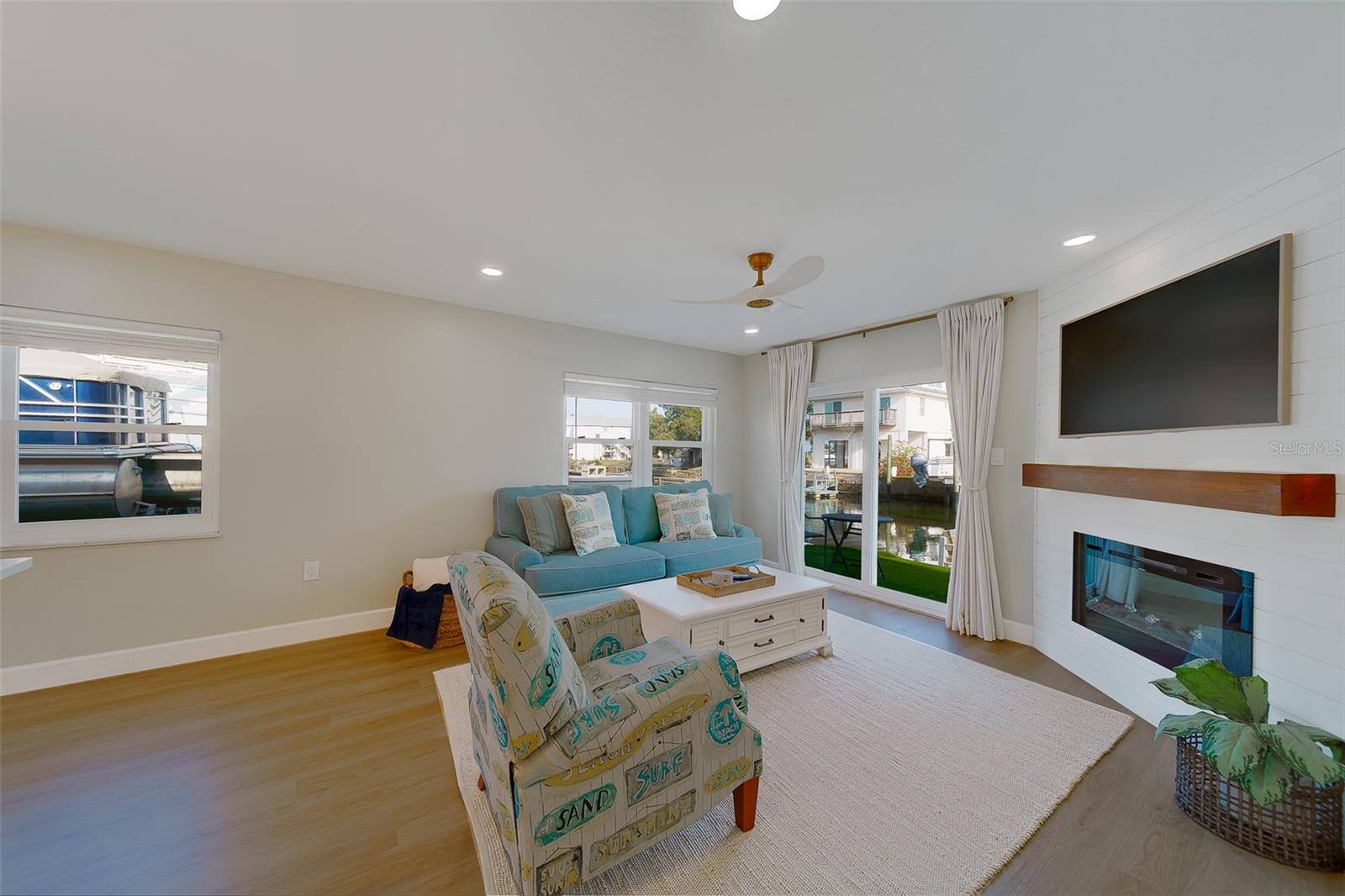 6403 LONNIE LEE LN — photo 7