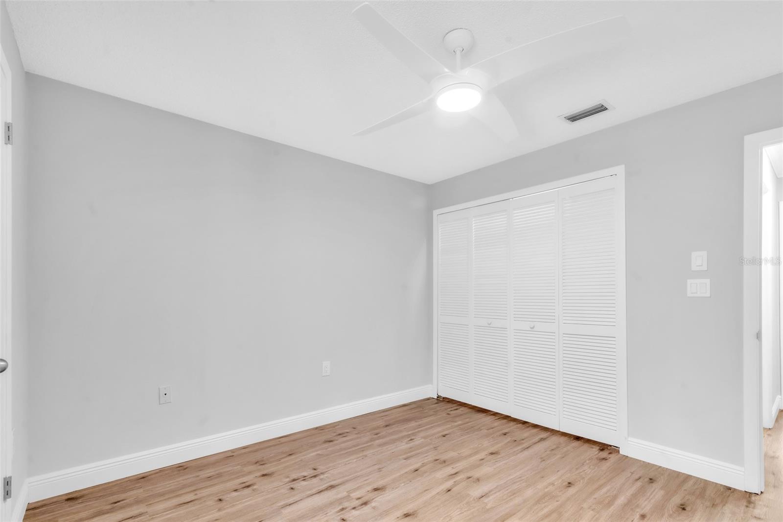 600 S WOODLANDS DR — photo 32