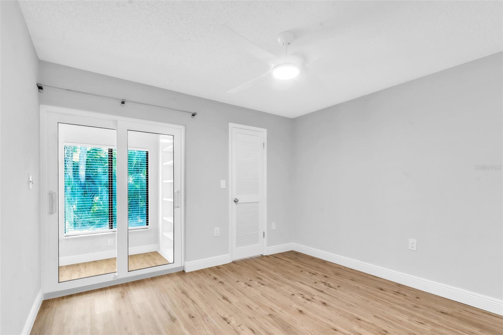 600 S WOODLANDS DR — photo 31