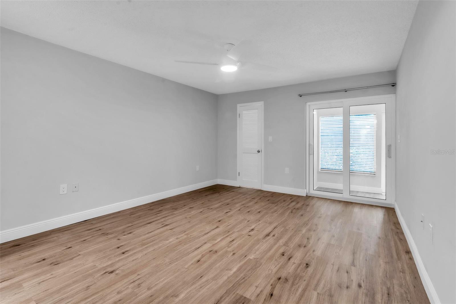 600 S WOODLANDS DR — photo 18