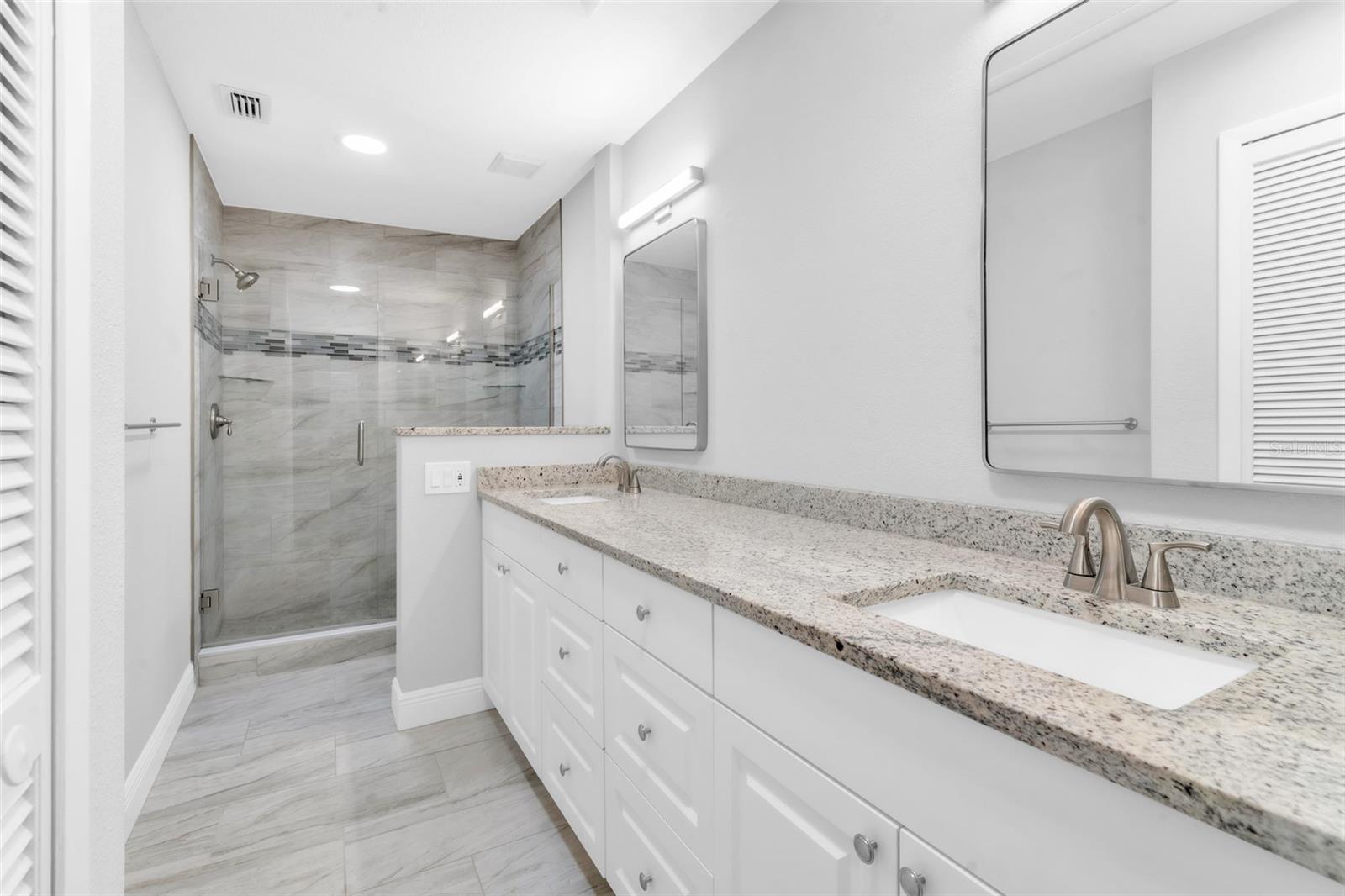 600 S WOODLANDS DR — photo 21
