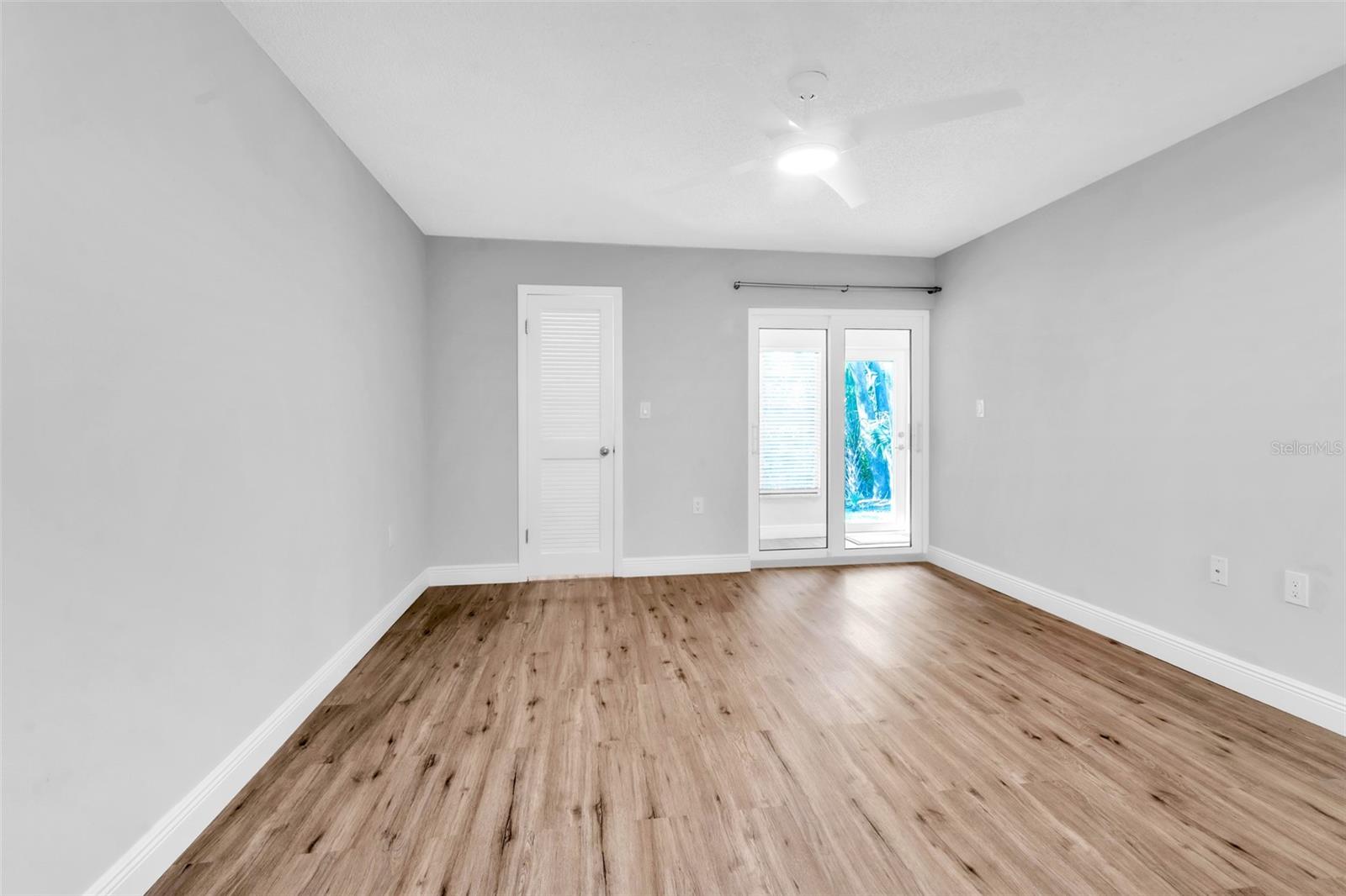 600 S WOODLANDS DR — photo 19