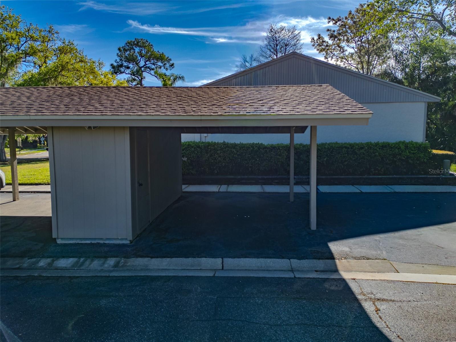 600 S WOODLANDS DR — photo 35