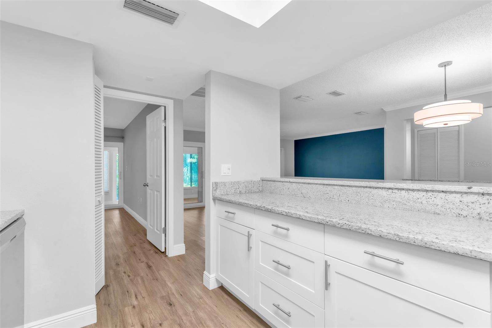 600 S WOODLANDS DR — photo 16