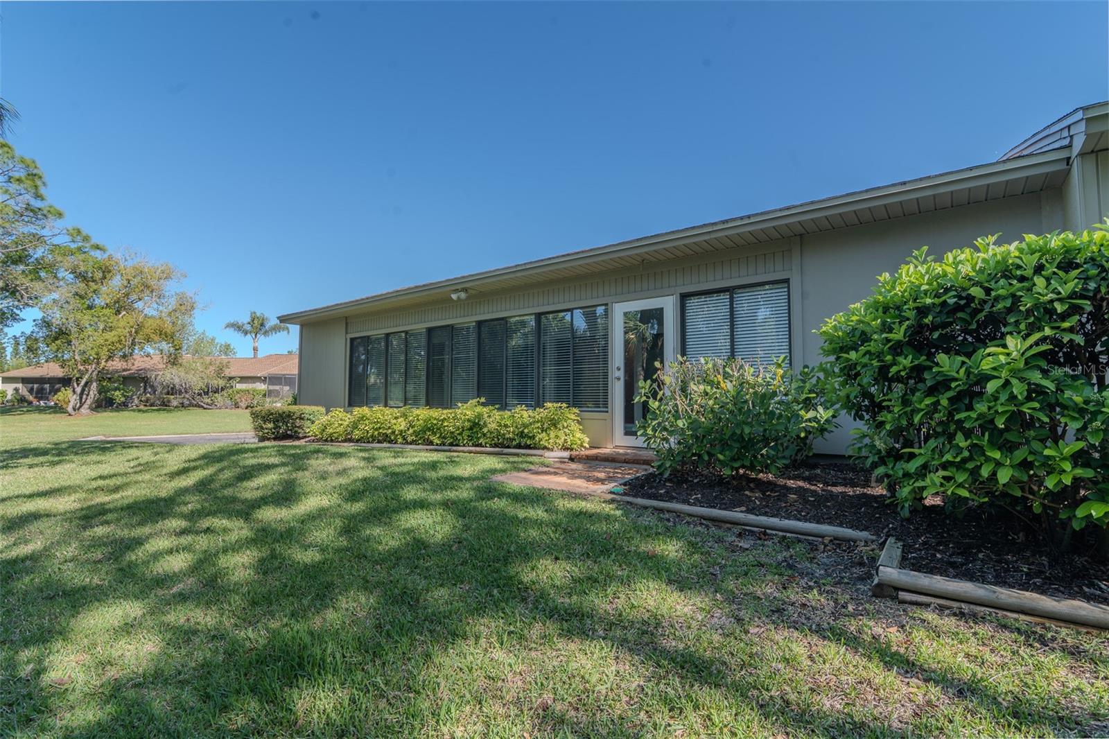 600 S WOODLANDS DR — photo 33