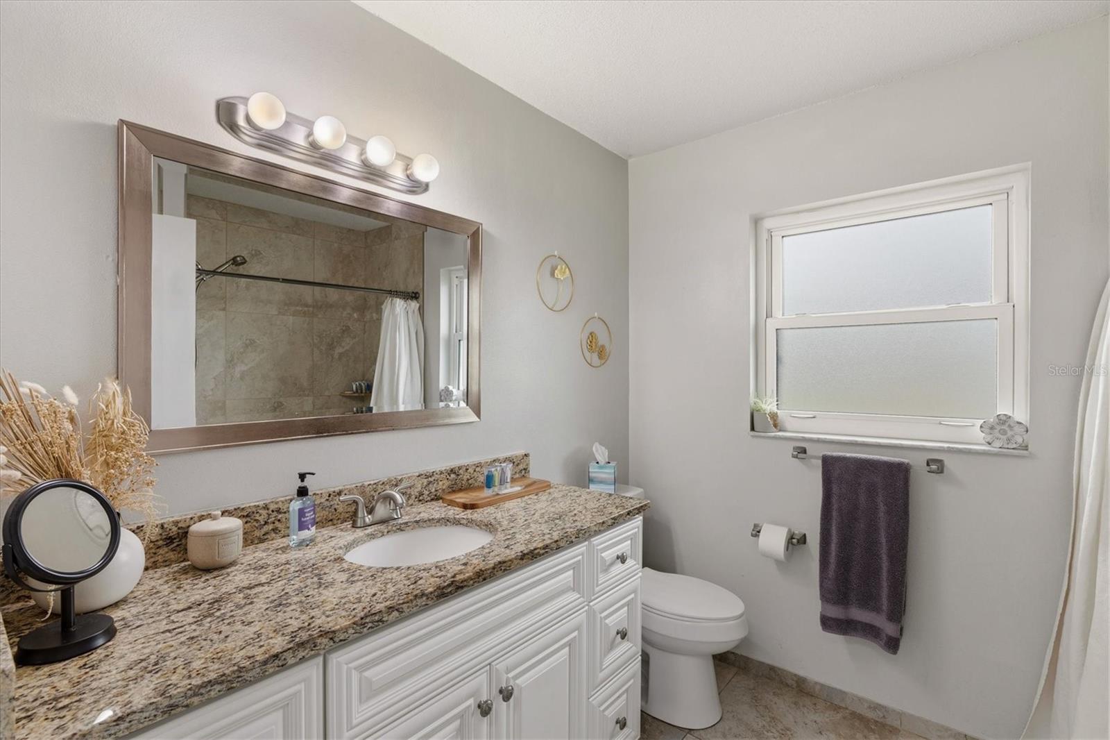 3310 SIESTA DR — photo 26
