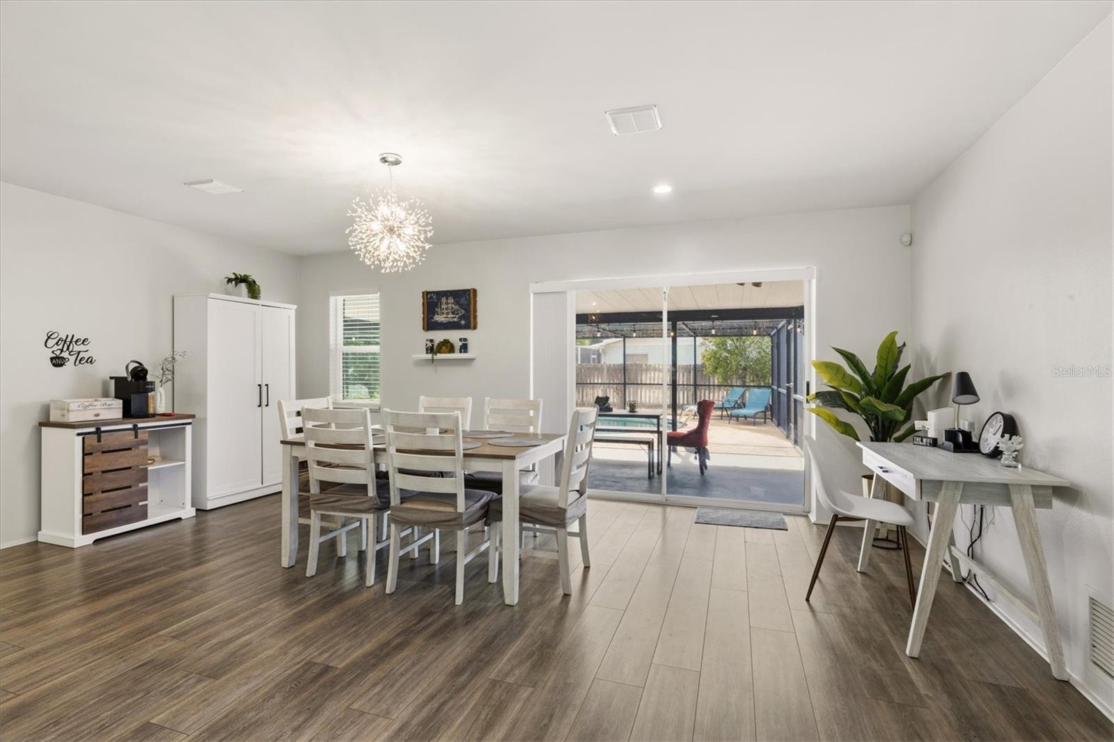 3310 SIESTA DR — photo 16