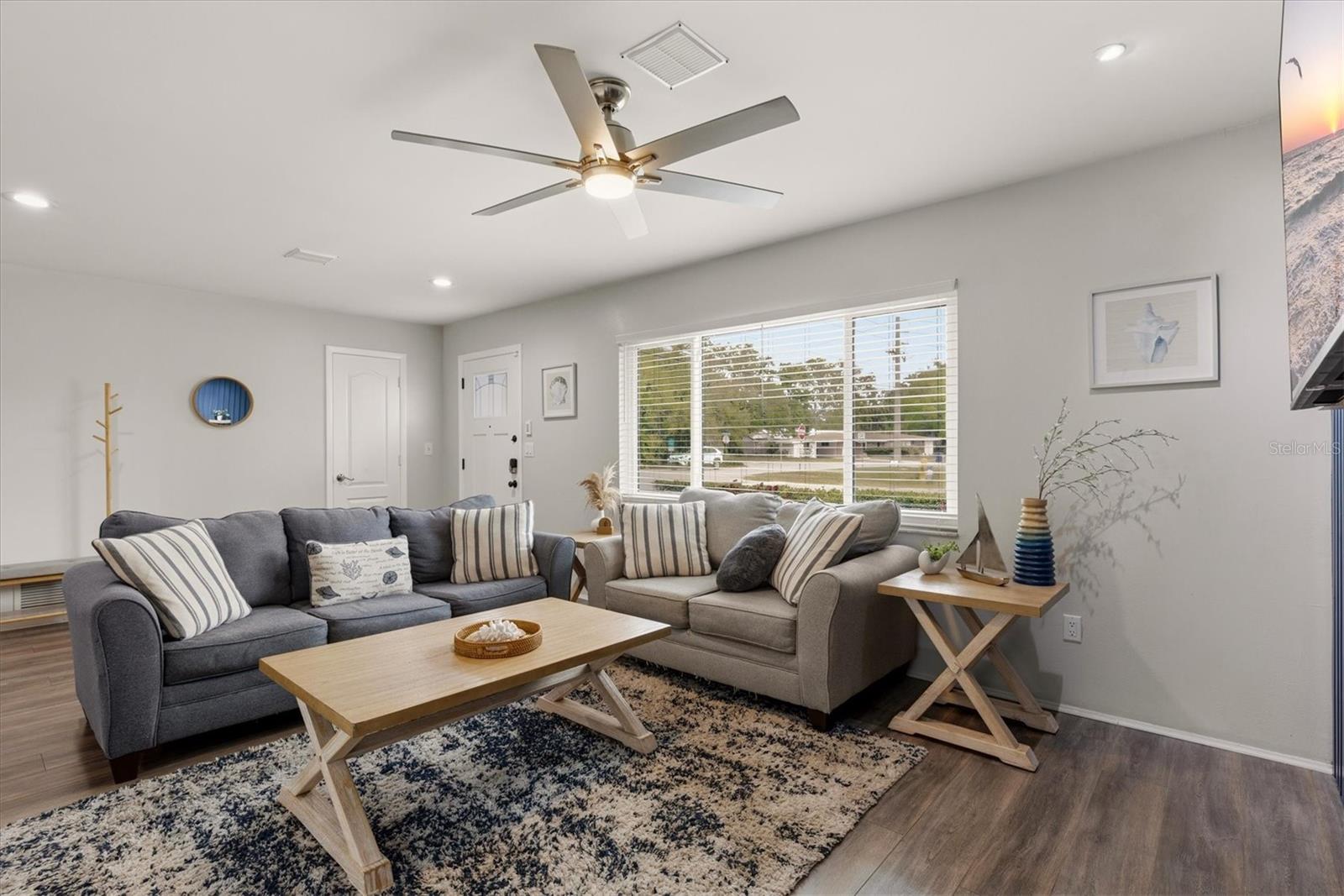 3310 SIESTA DR — photo 9