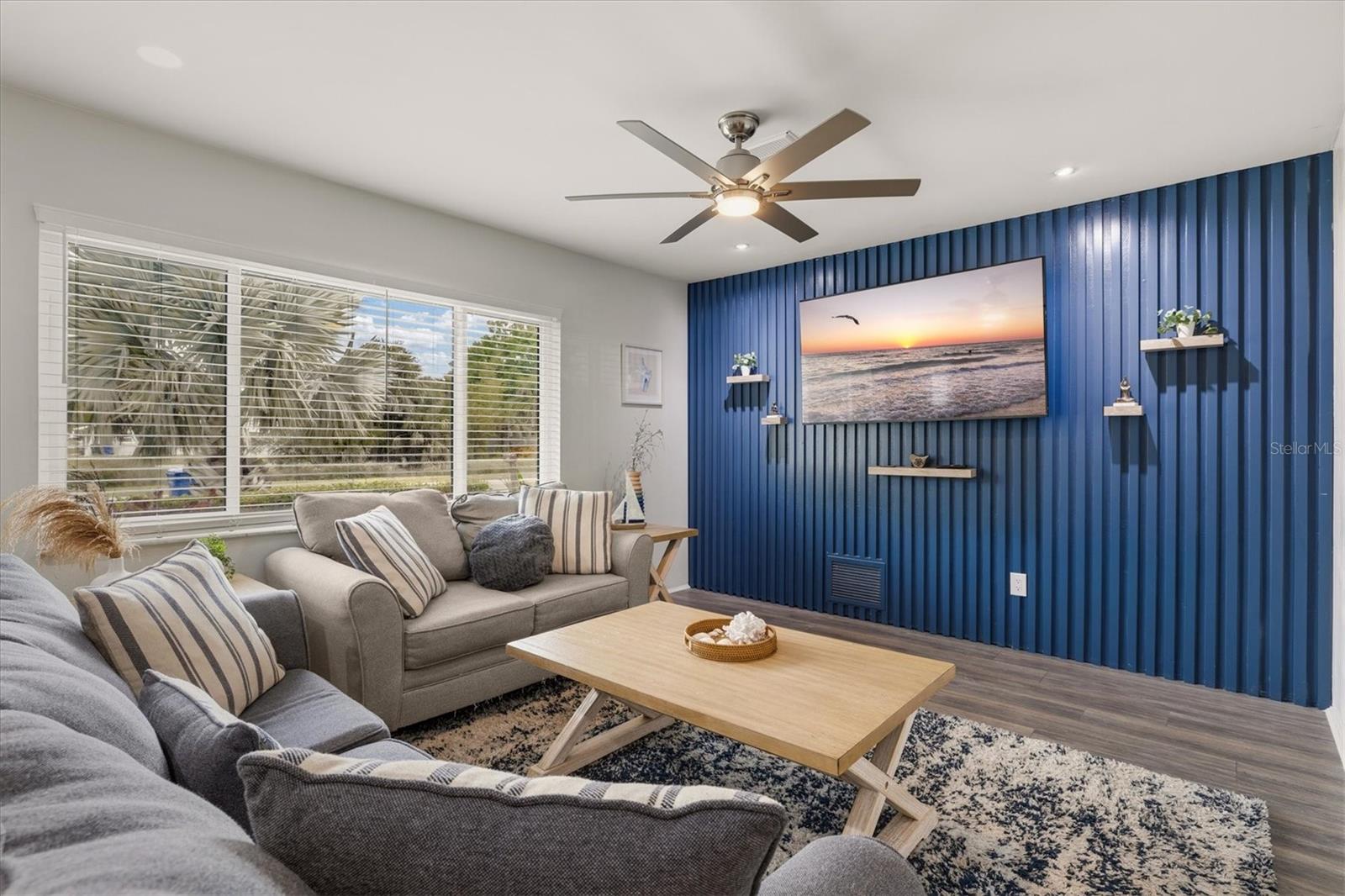 3310 SIESTA DR — photo 8