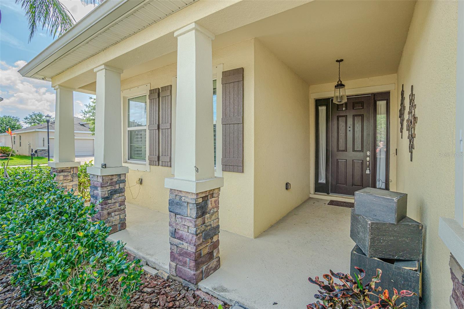 10627 SCENIC HOLLOW DR — photo 3