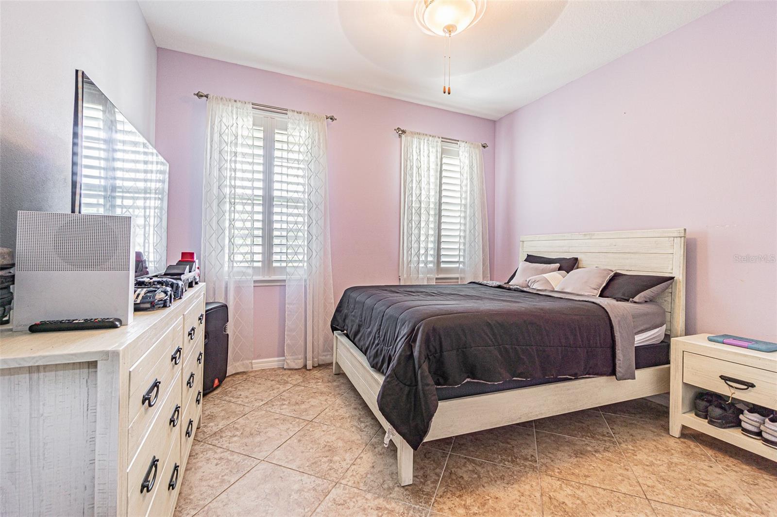 10627 SCENIC HOLLOW DR — photo 17