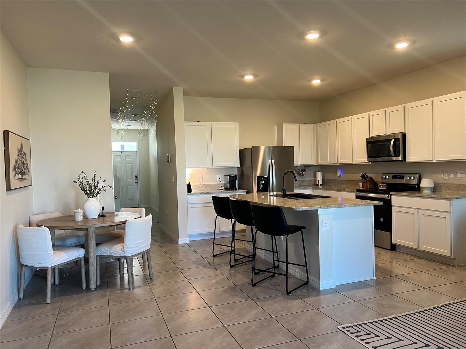 184 MANGROVE SHADE CIR — photo 5
