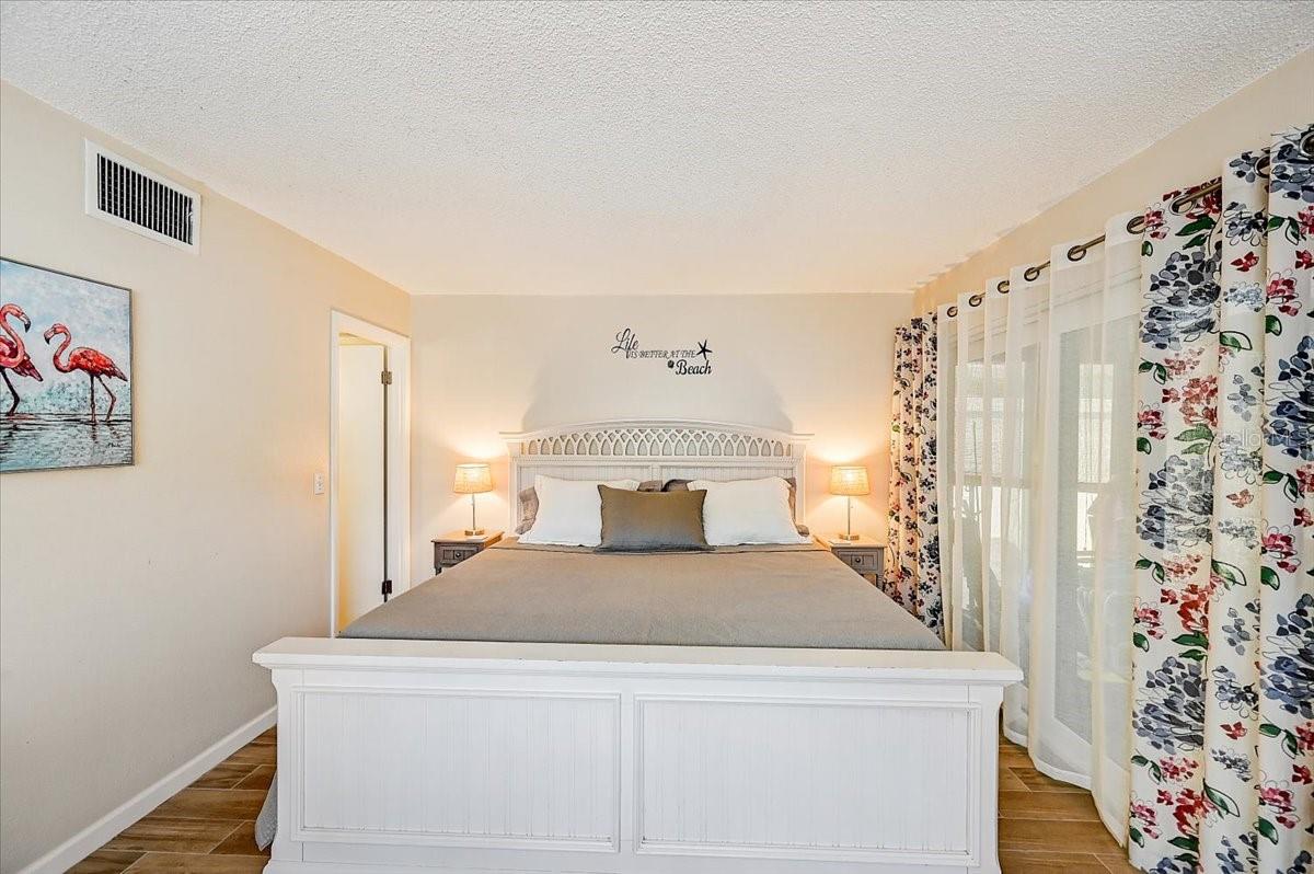722 S BLVD OF THE PRESIDENTS #105 — photo 10