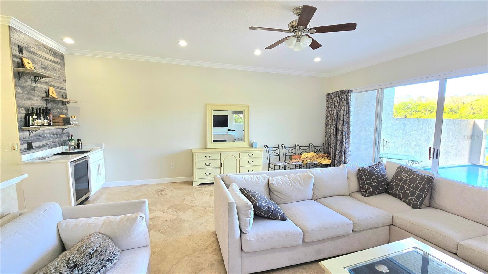 1806 LAGO VISTA BLVD — photo 4