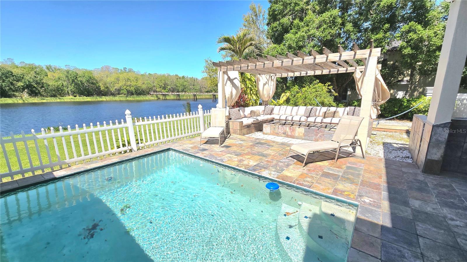 1806 LAGO VISTA BLVD — photo 22