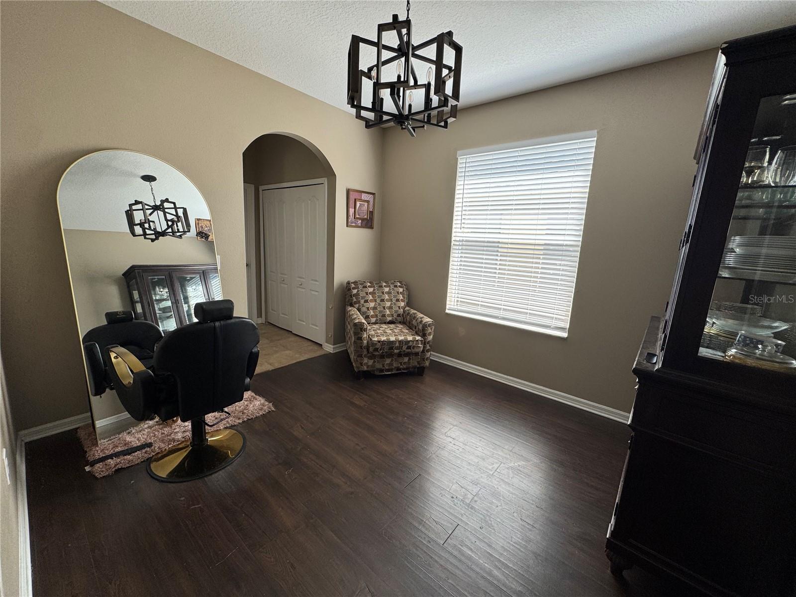 435 STONE BRIAR DR — photo 8