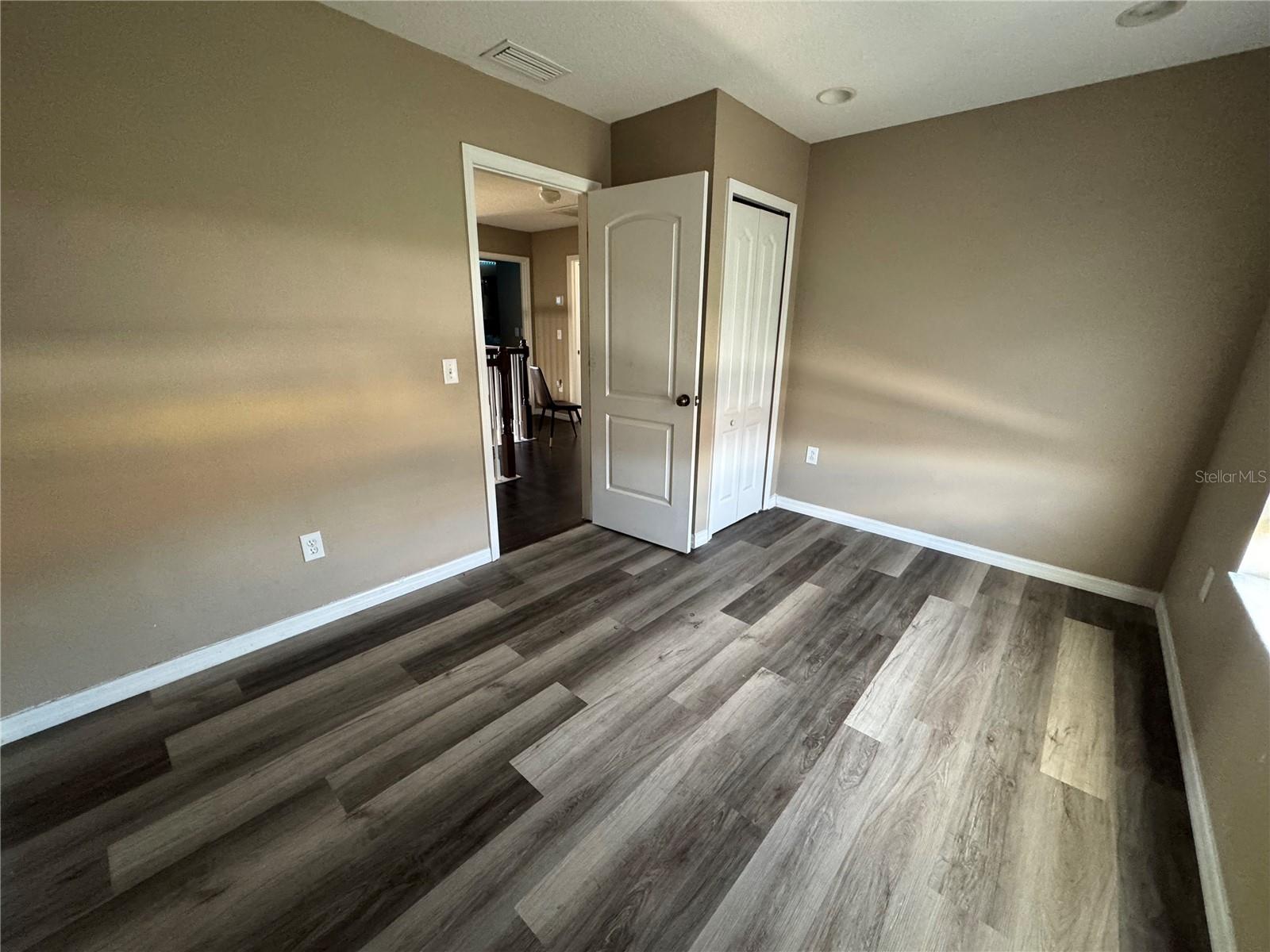 435 STONE BRIAR DR — photo 14