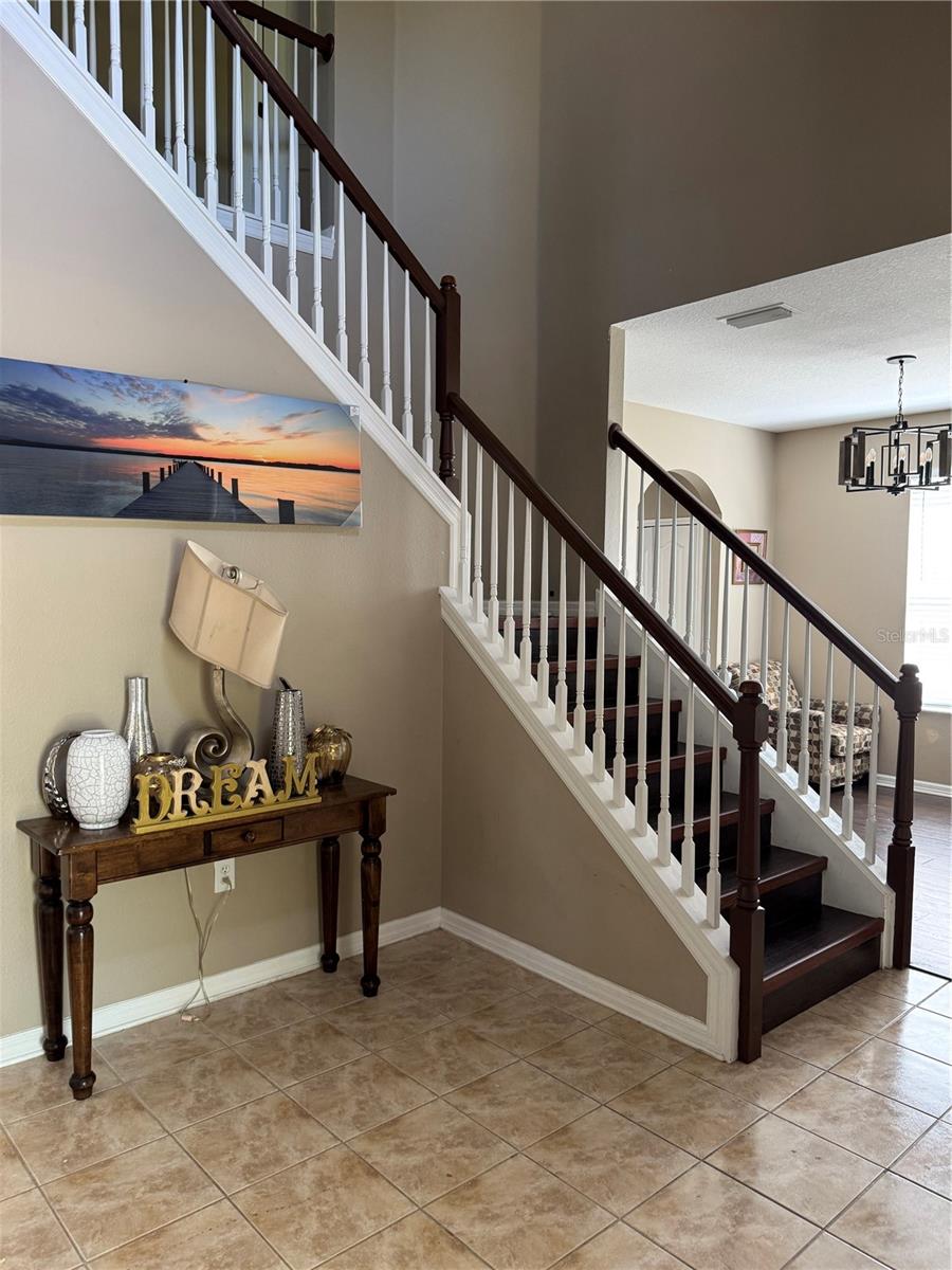 435 STONE BRIAR DR — photo 3