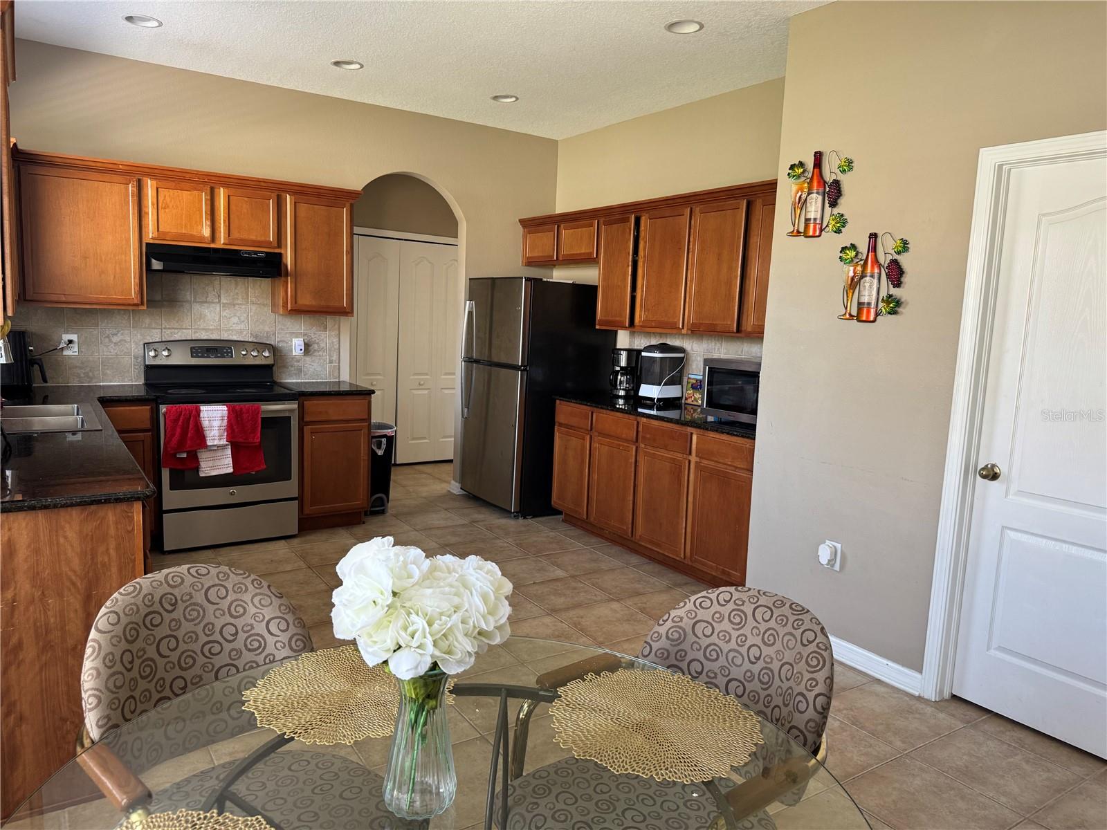 435 STONE BRIAR DR — photo 7