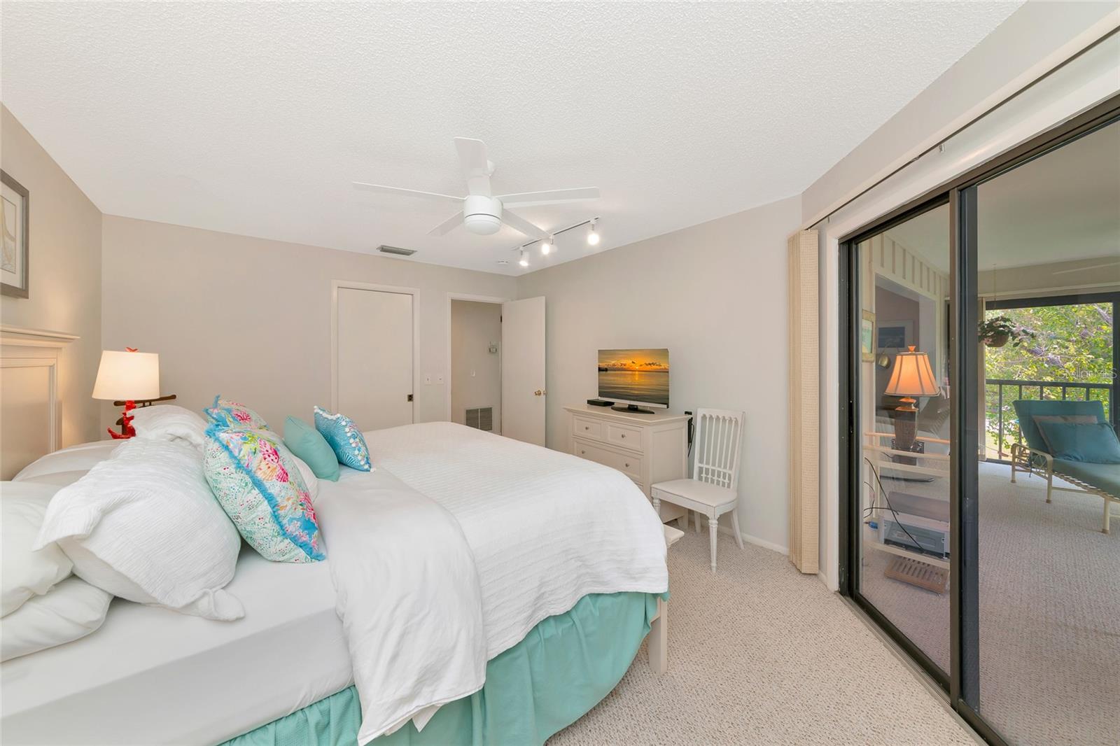 6423 EGRET LN #406 — photo 34