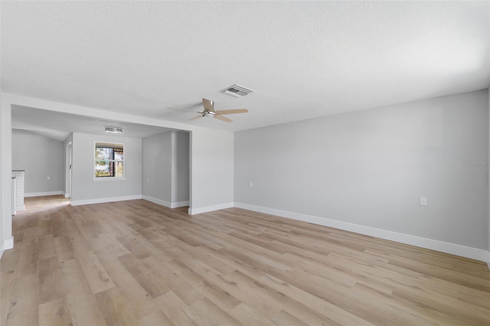 7608 YACHTSMAN DR — photo 4