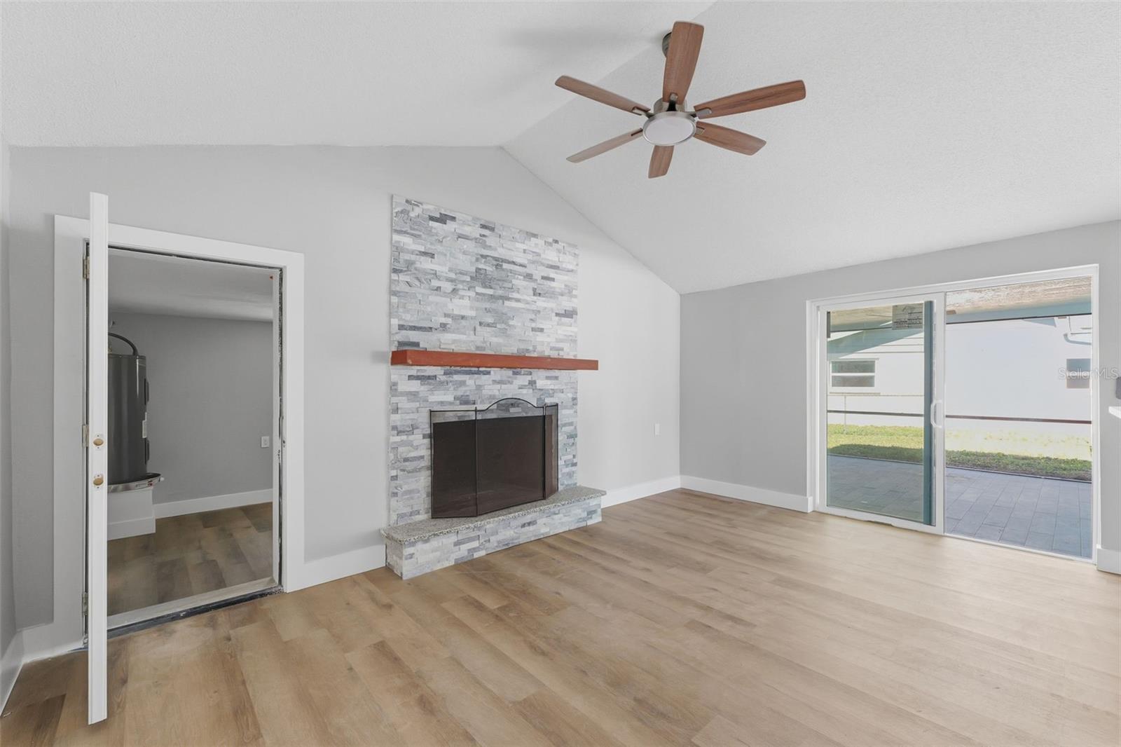 7608 YACHTSMAN DR — photo 13