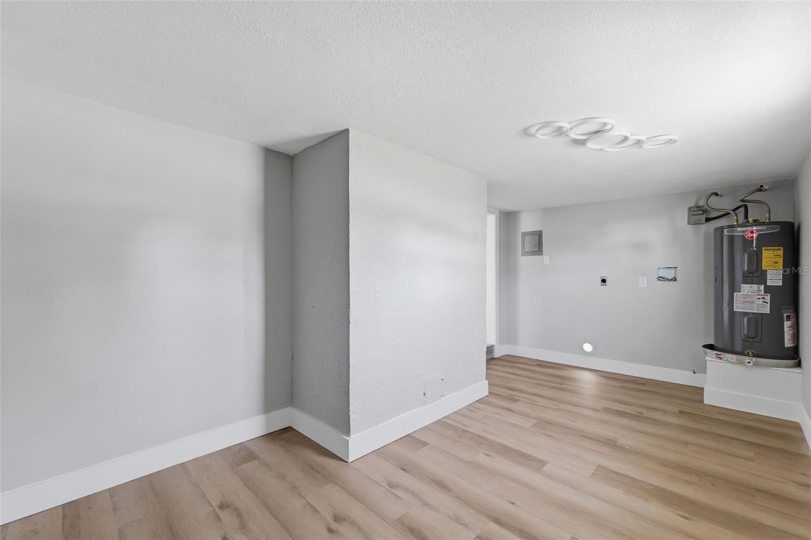 7608 YACHTSMAN DR — photo 19