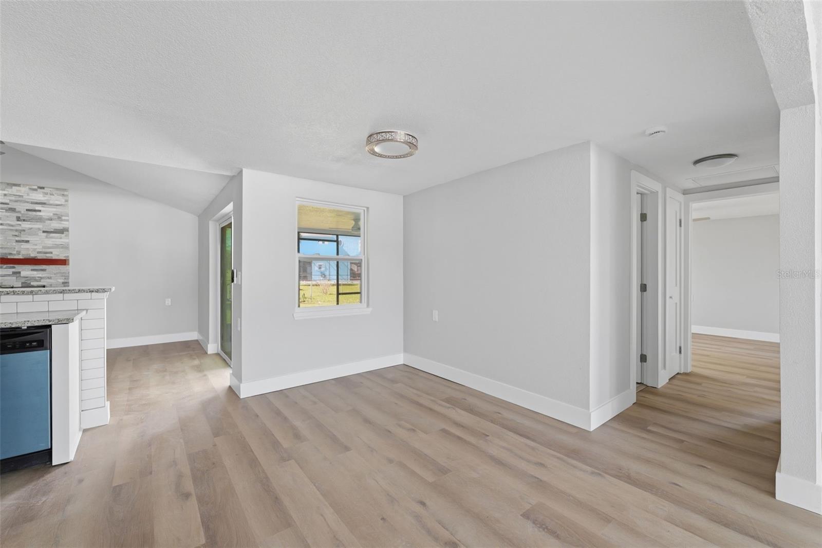 7608 YACHTSMAN DR — photo 8