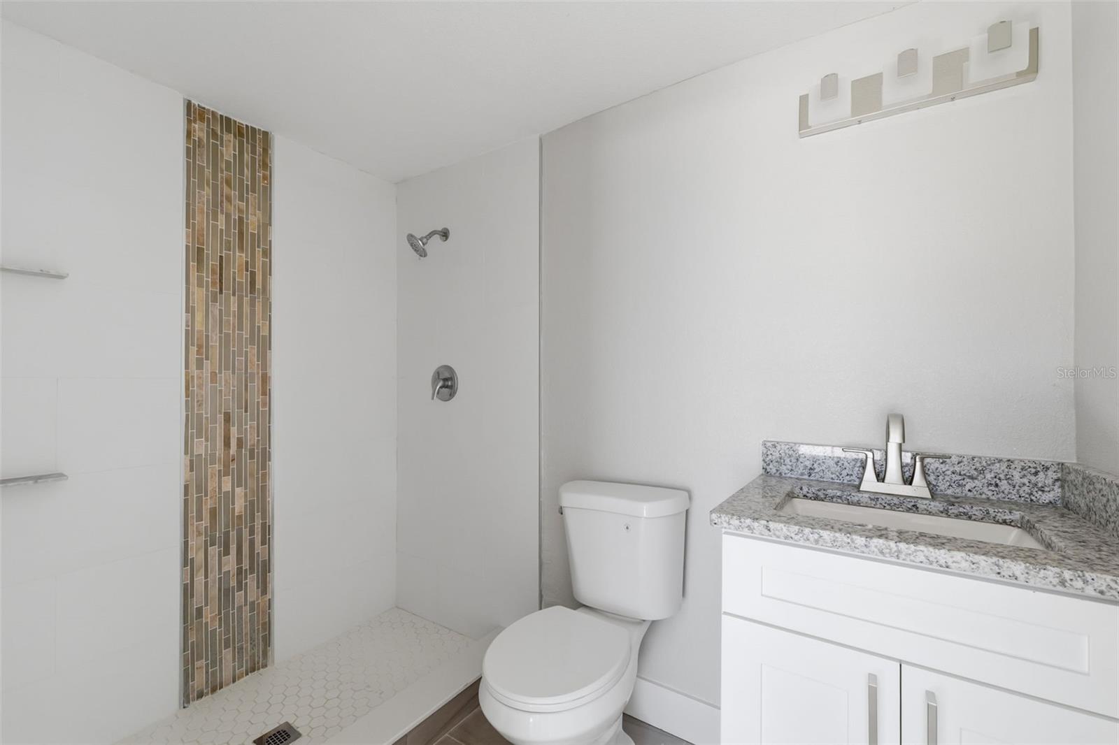 7608 YACHTSMAN DR — photo 18
