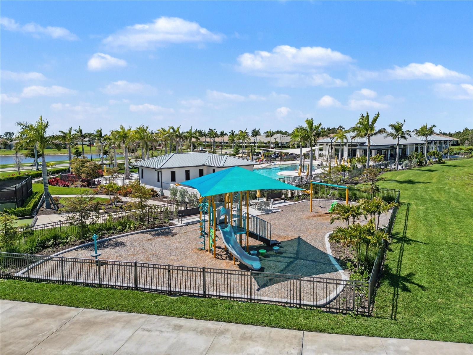 18065 GRAND PROSPERITY DR — photo 31