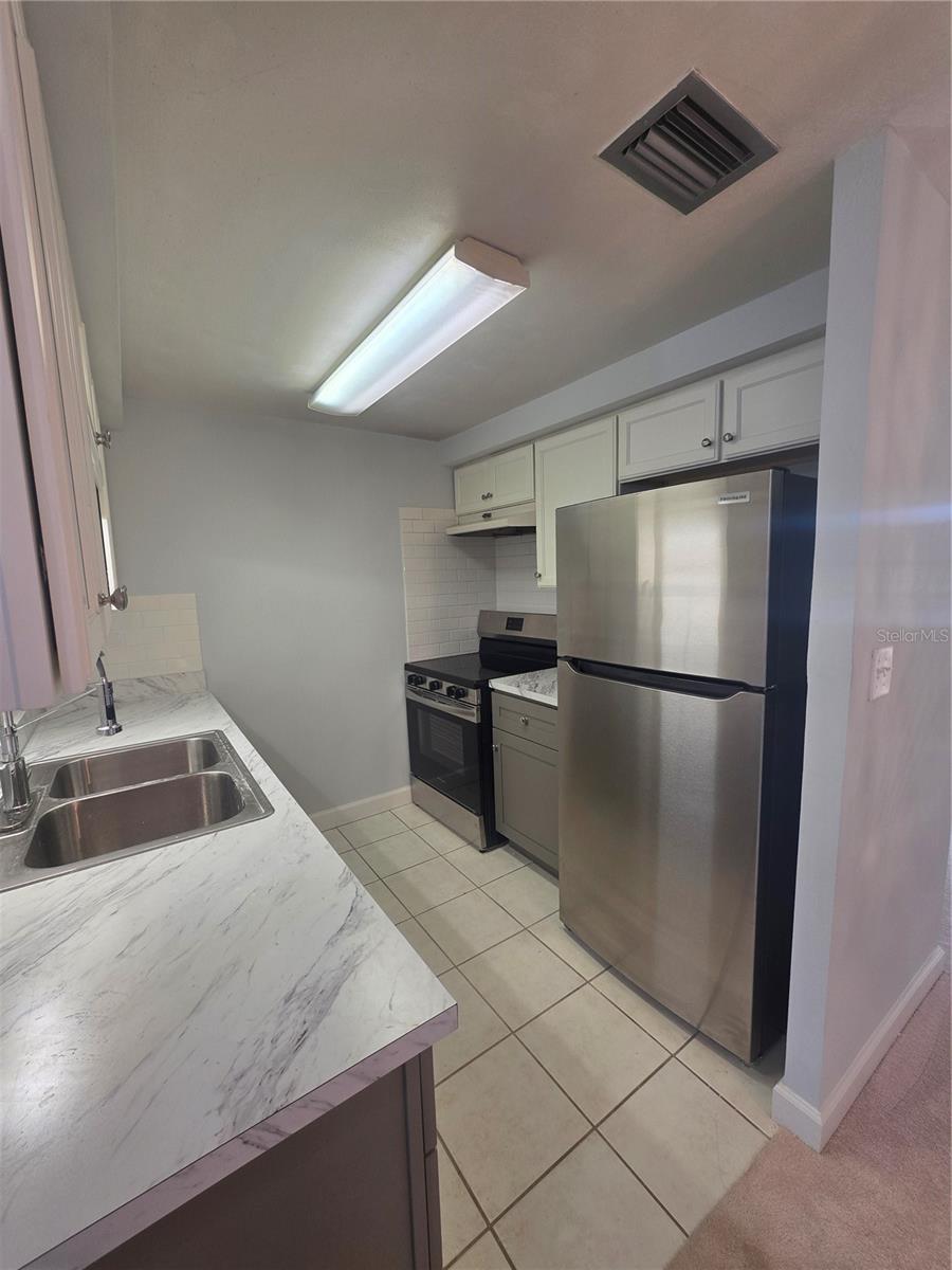 4461 RUSTIC DR — photo 7