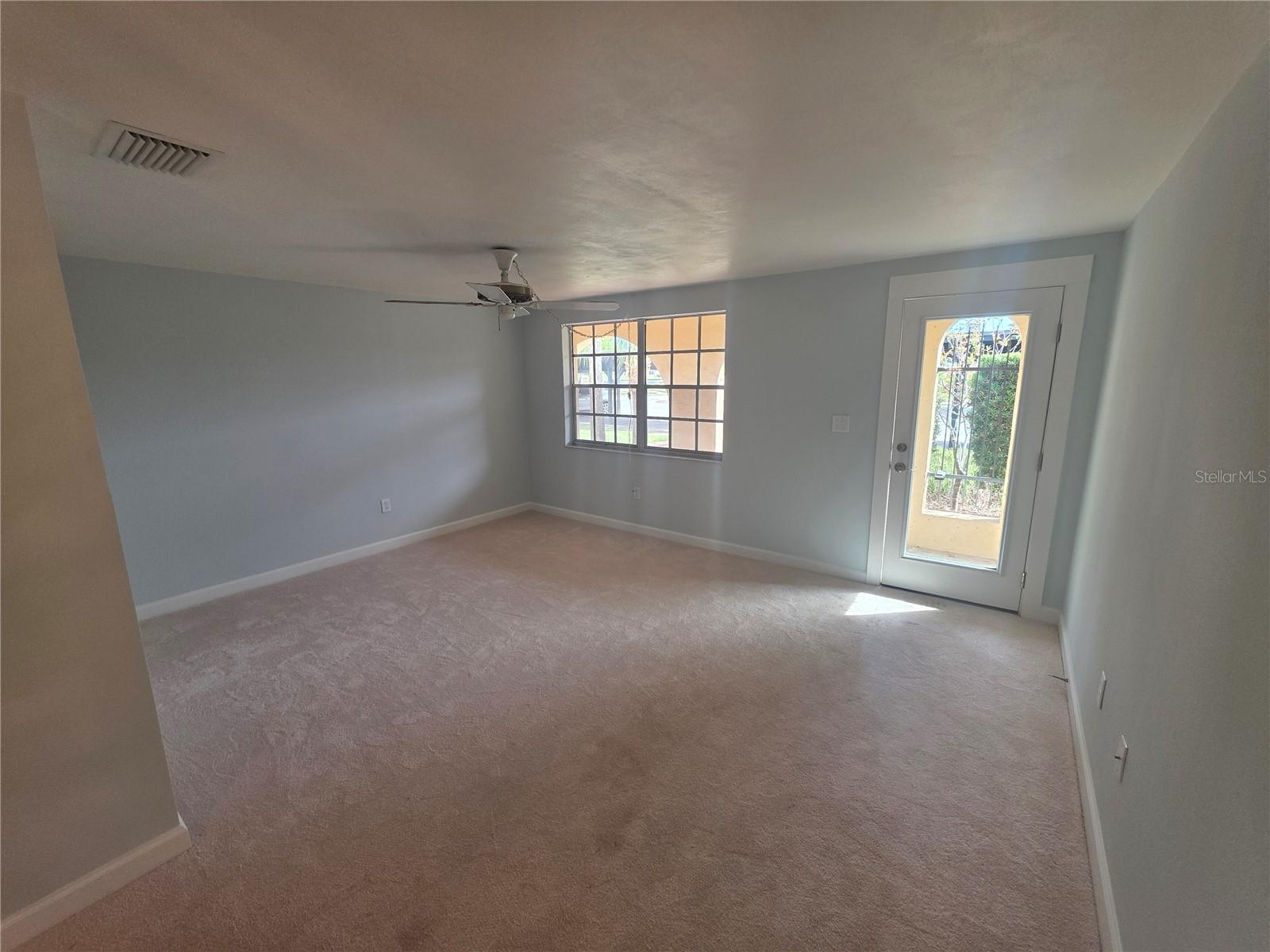 4461 RUSTIC DR — photo 4