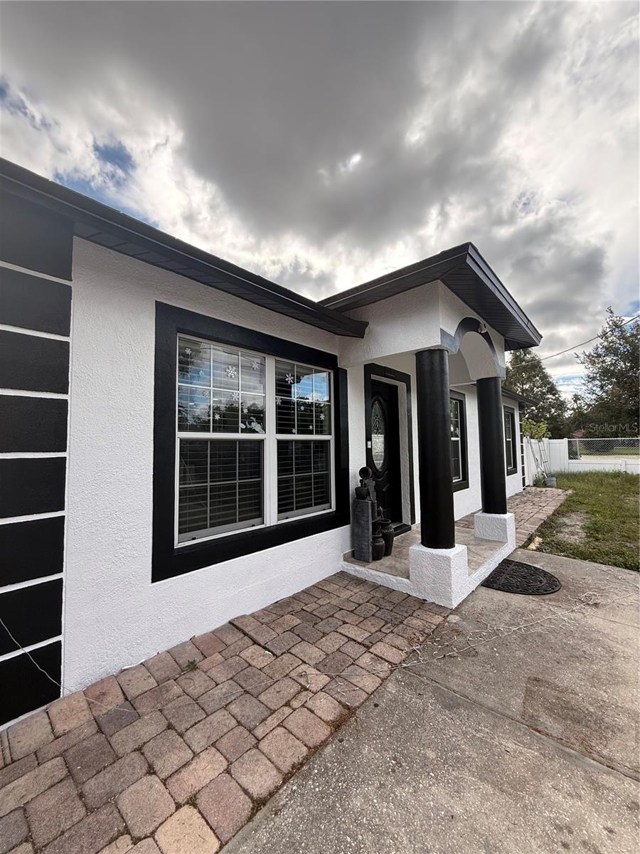 1305 E LOUISE AVE — photo 11