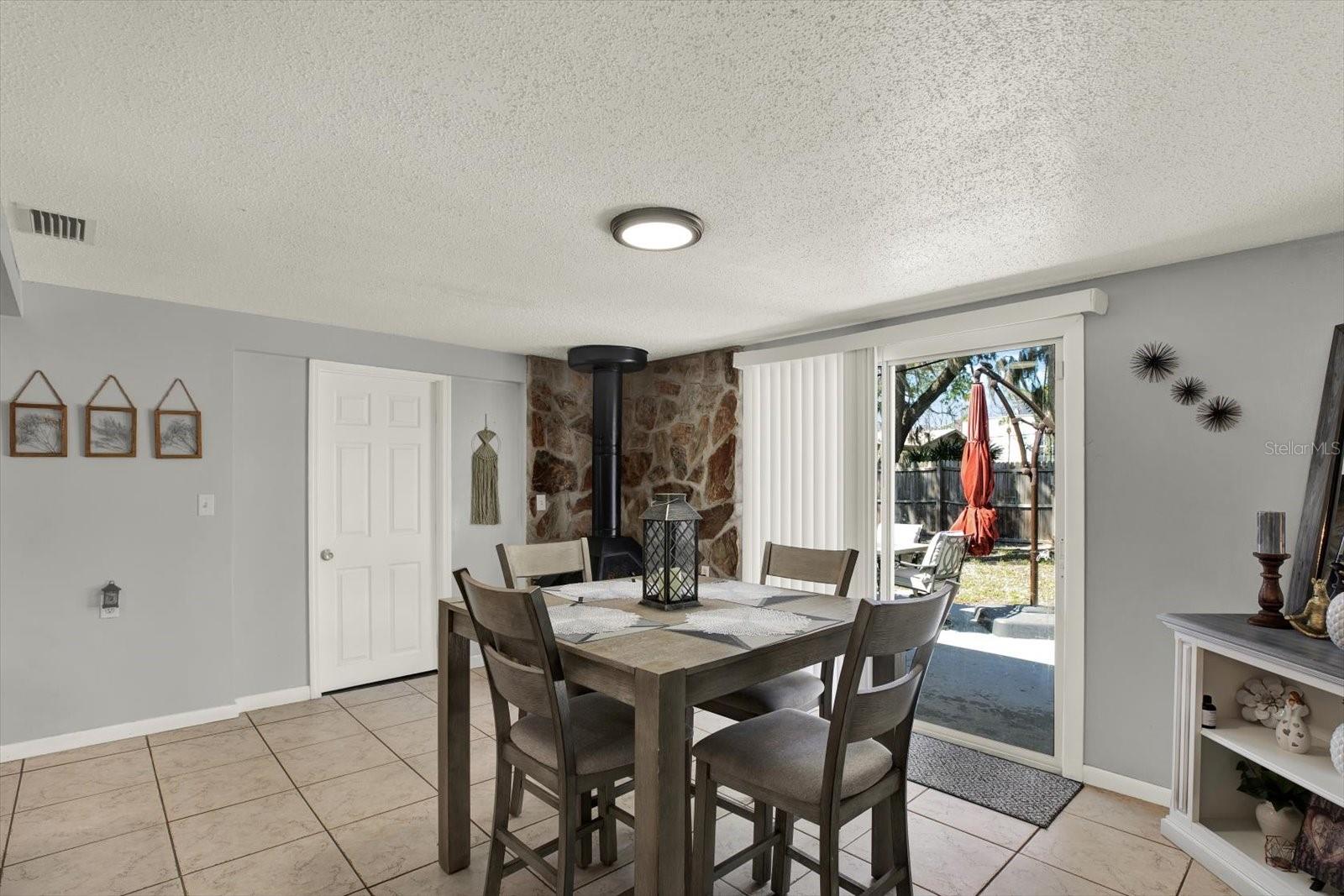 5609 QUIST DR — photo 8