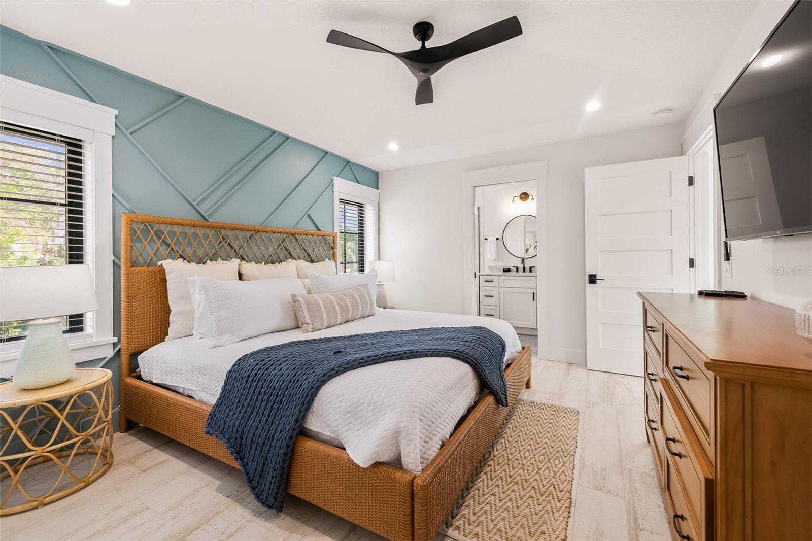 128 FILLMORE DR — photo 30