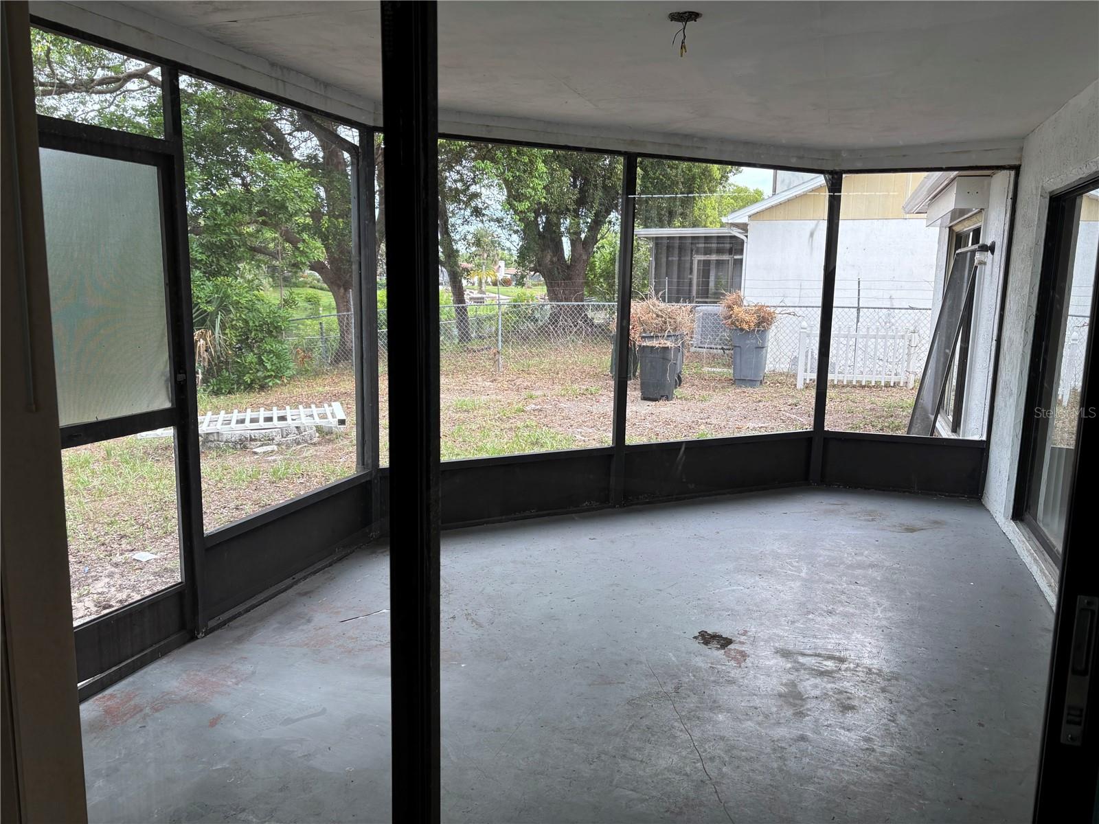7619 VIENNA LN — photo 21