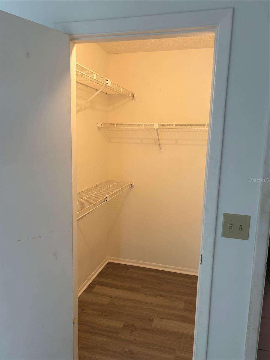 7619 VIENNA LN — photo 18