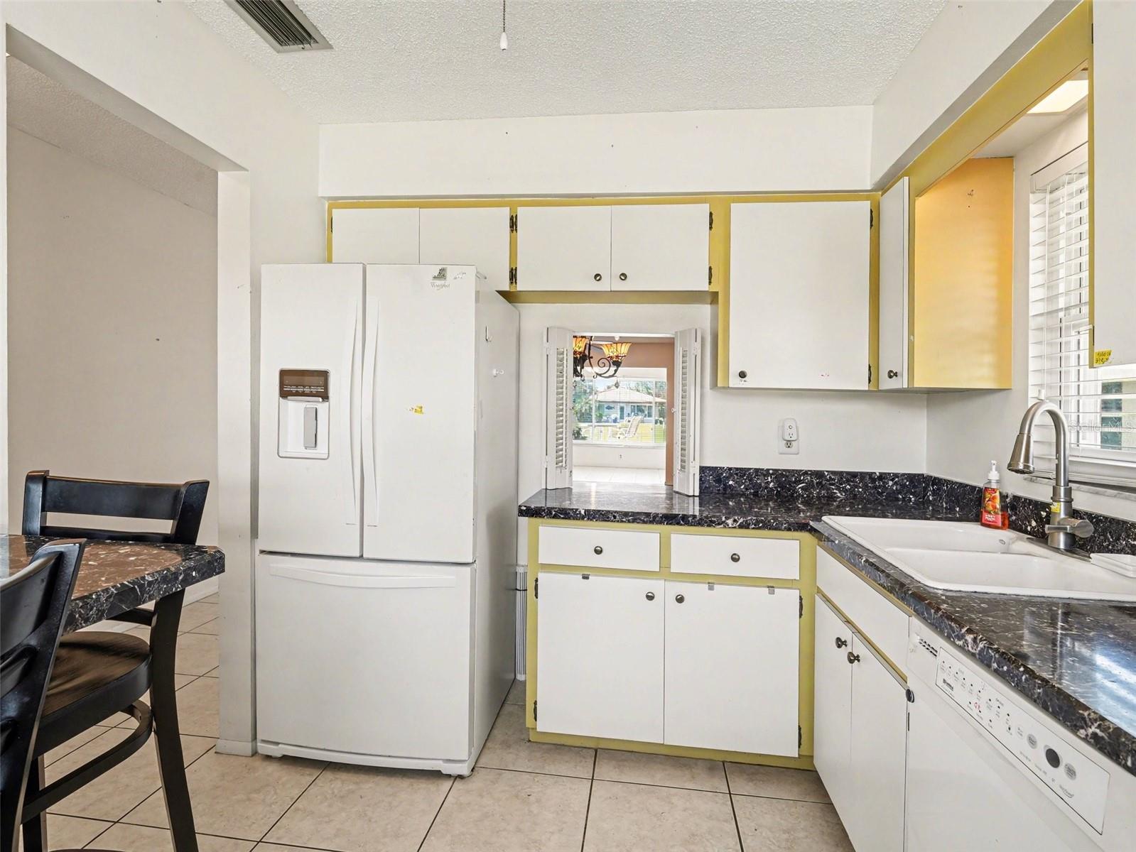 6608 AUBURN AVE — photo 10