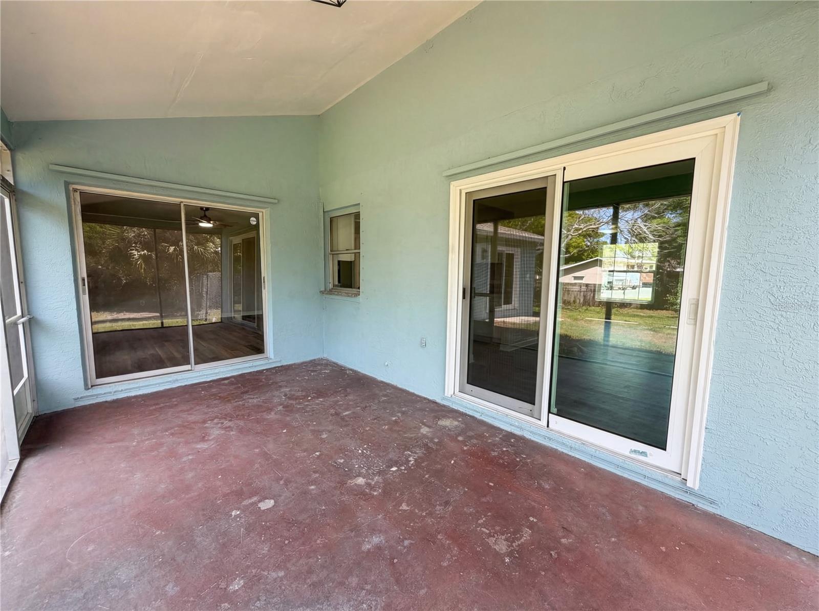 1512 CASCADE CT — photo 38