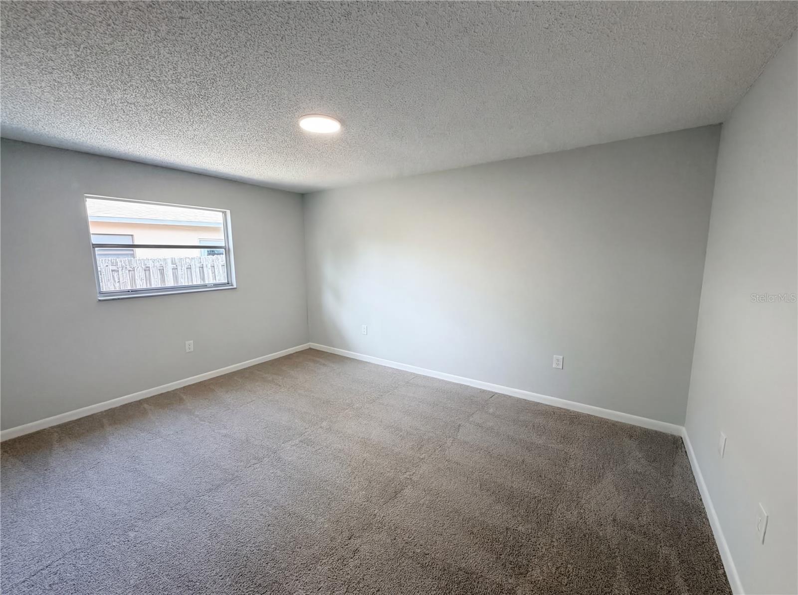 1512 CASCADE CT — photo 27