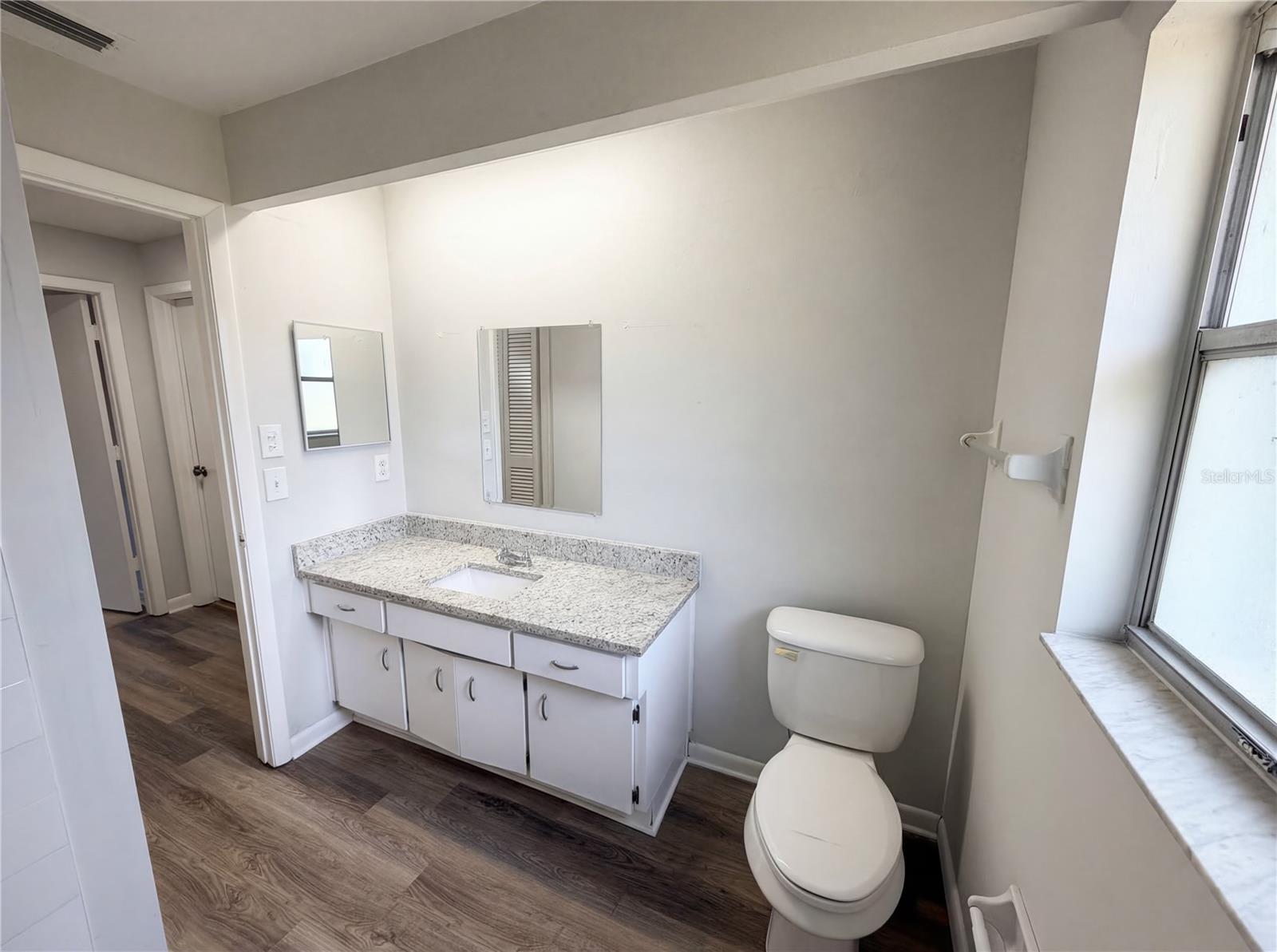 1512 CASCADE CT — photo 31