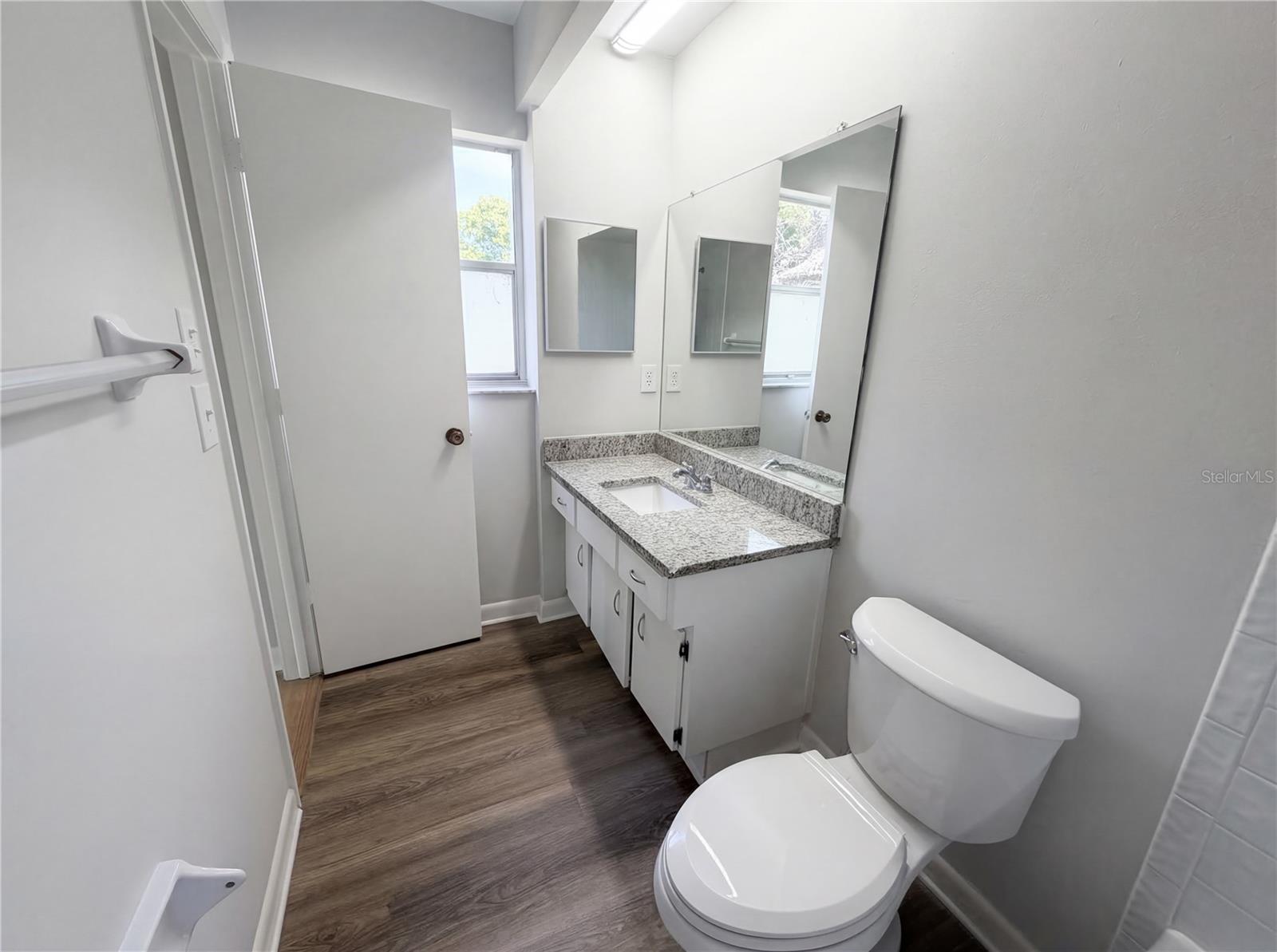 1512 CASCADE CT — photo 35