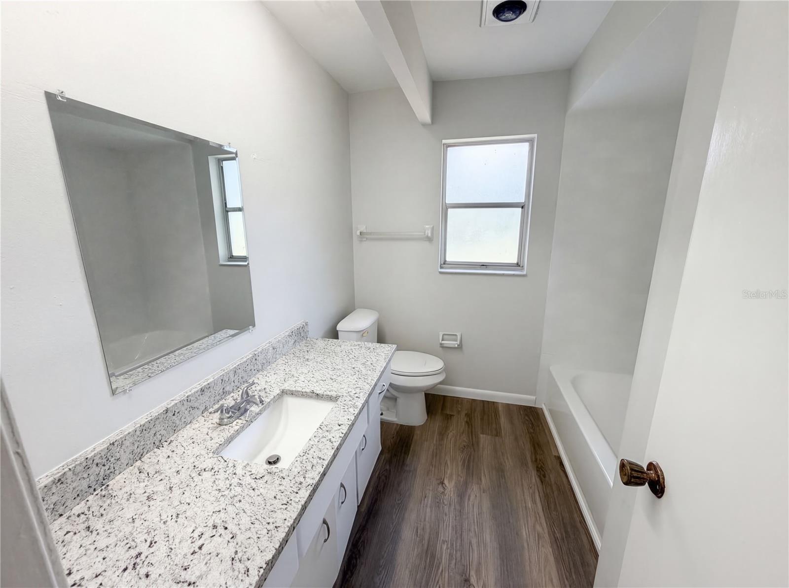 1512 CASCADE CT — photo 33