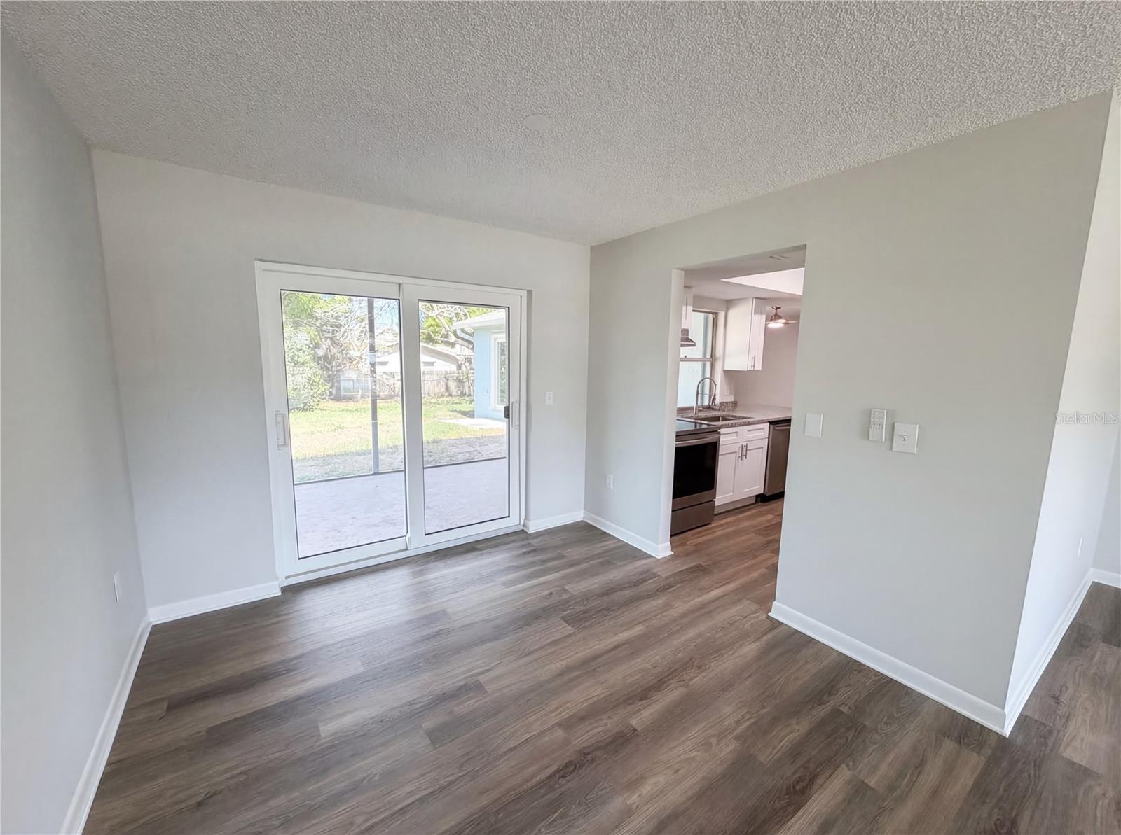 1512 CASCADE CT — photo 29